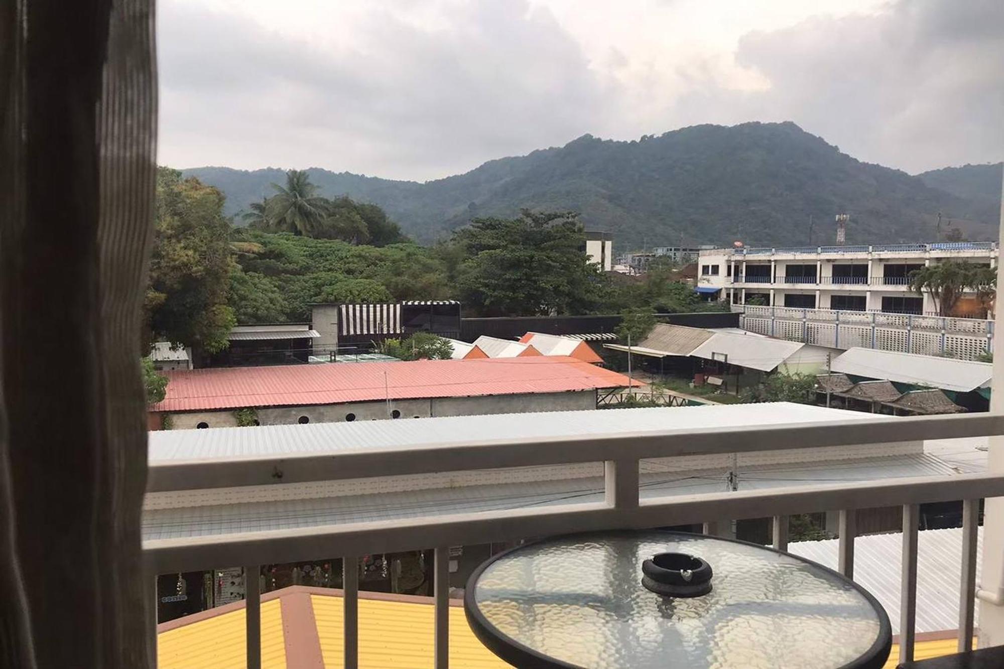 普劳宅邸酒店 卡马拉海滩 外观 照片